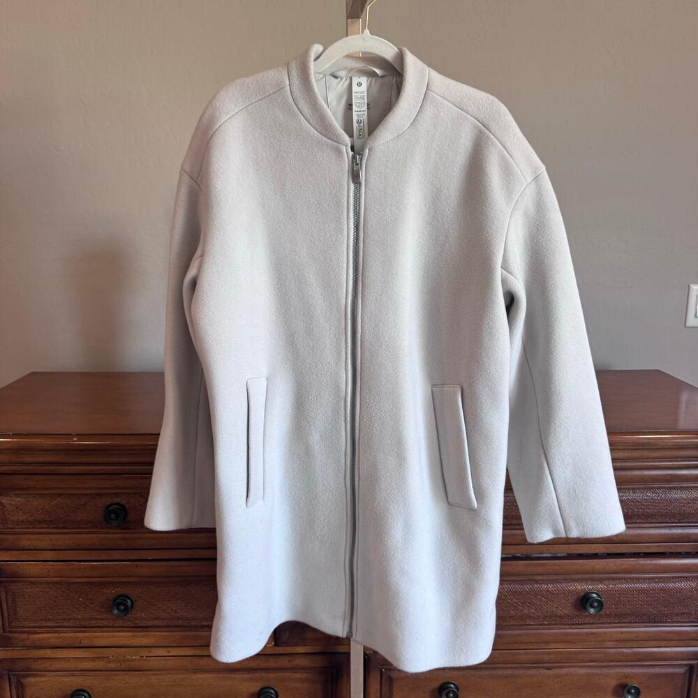Lululemon Relaxed-Fit Zip-Front Wool Coat Bone Size M NWT - Picture 2 of 16